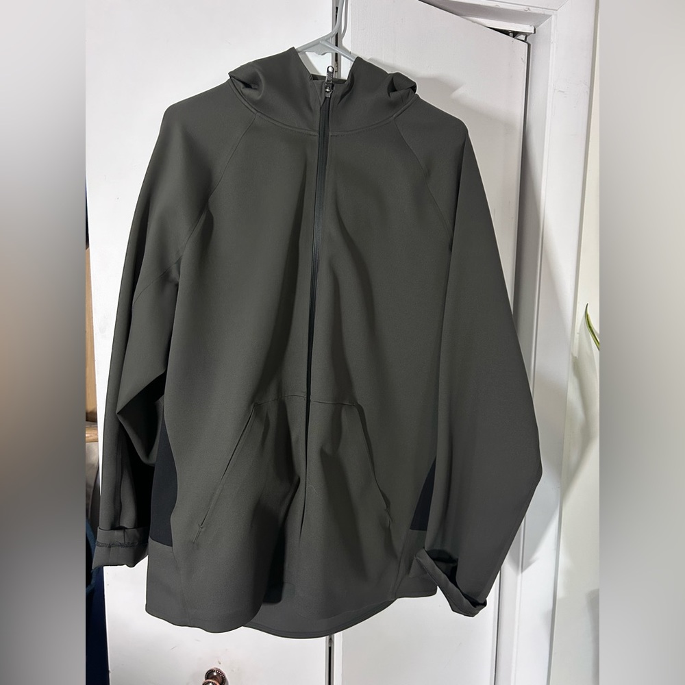 Lululemon size XL heavy nylon full zip-up